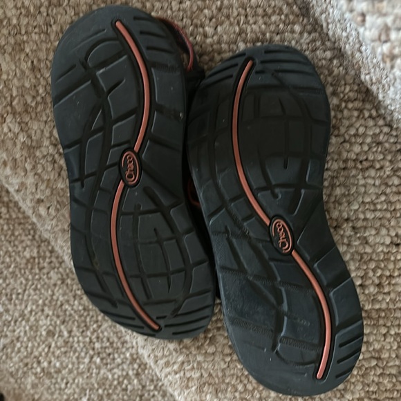 Women’s Chacos size 6 - Picture 3 of 3